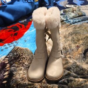Girls Cream Winter Boots